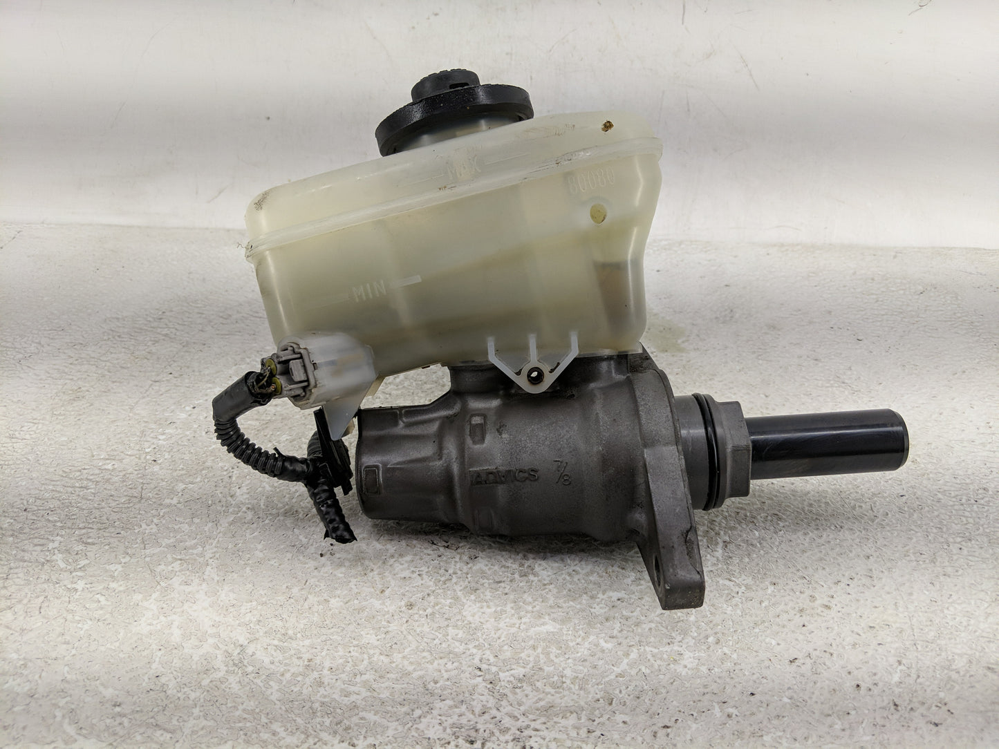 2018-2019 Lexus Rc350 Brake Master Cylinder - Oemusedautoparts1.com