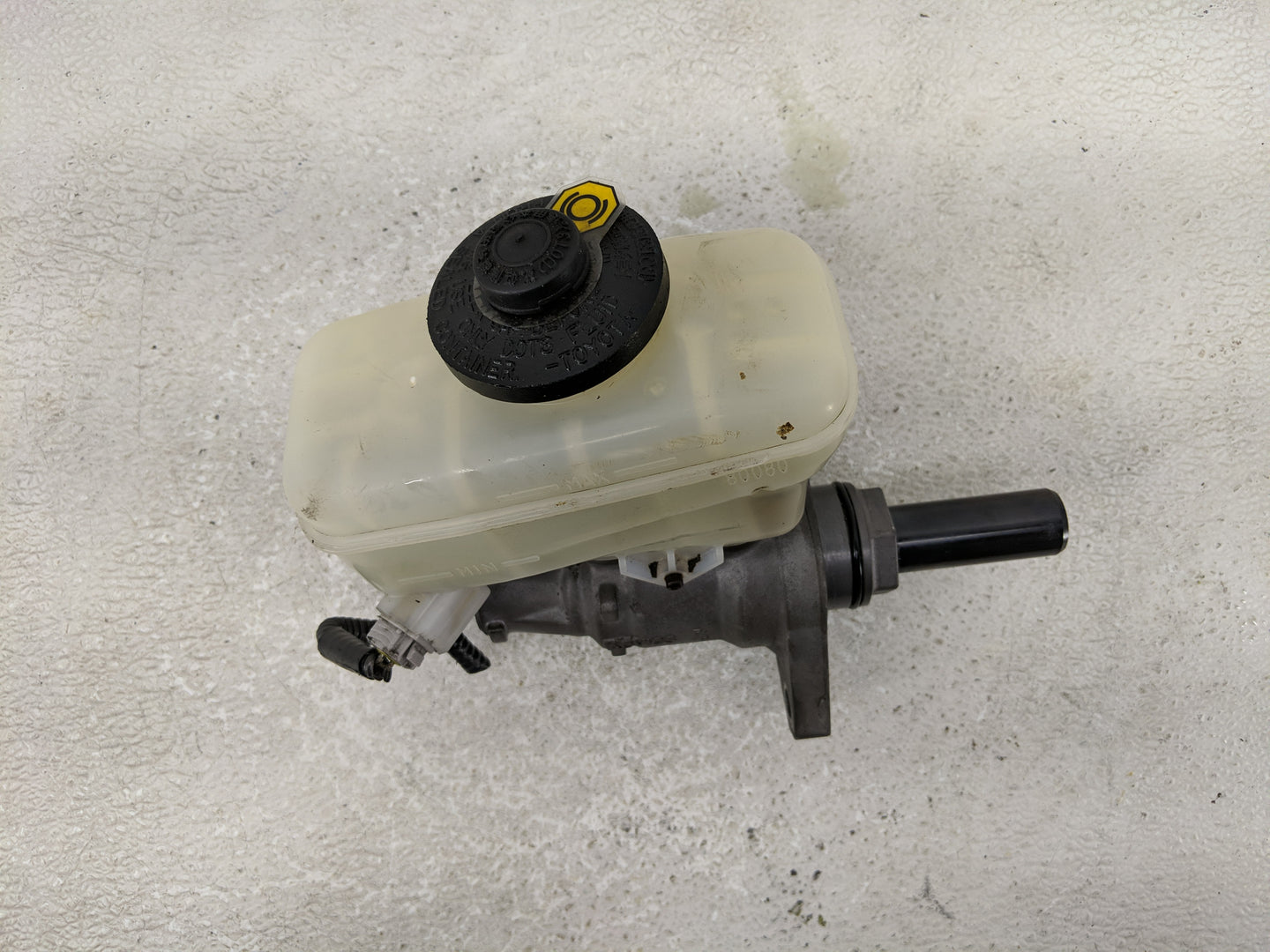 2018-2019 Lexus Rc350 Brake Master Cylinder - Oemusedautoparts1.com