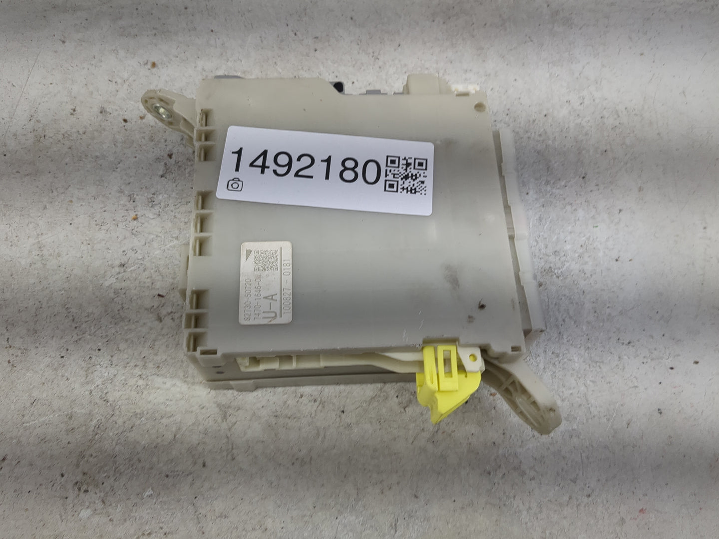 2018 Lincoln Continental Fusebox Fuse Box Panel Relay Module P/N:82730-50720 7470-1646-0W Fits OEM Used Auto Parts - Oemused