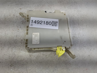 compare product 2018 Lincoln Continental Fusebox Fuse Box Panel Relay Module P/N:82730-50720 7470-1646-0W Fits OEM Used Auto Parts
