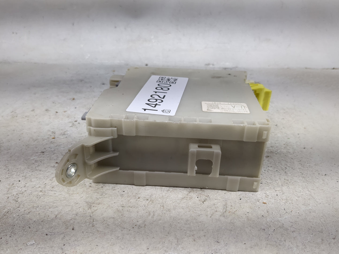 2018 Lincoln Continental Fusebox Fuse Box Panel Relay Module P/N:82730-50720 7470-1646-0W Fits OEM Used Auto Parts - Oemused