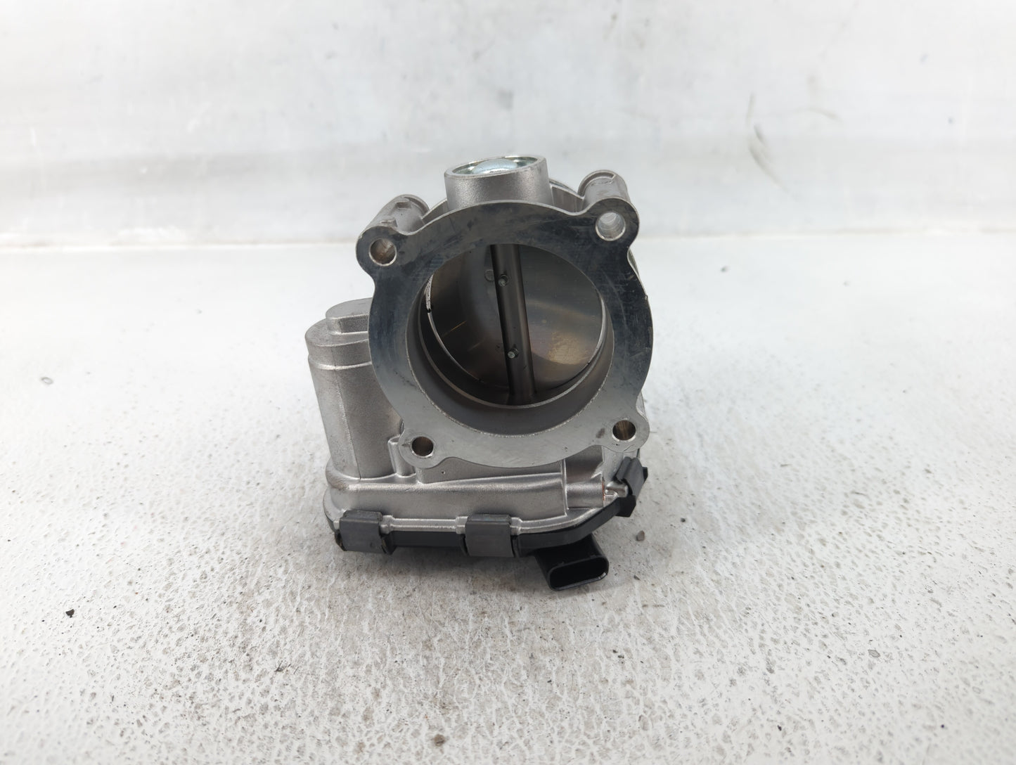 2018 Lincoln Continental Throttle Body P/N:GB8E 9F991 BD Fits Fits 2015 2016 2017 2019 2020 OEM Used Auto Parts - Oemusedaut