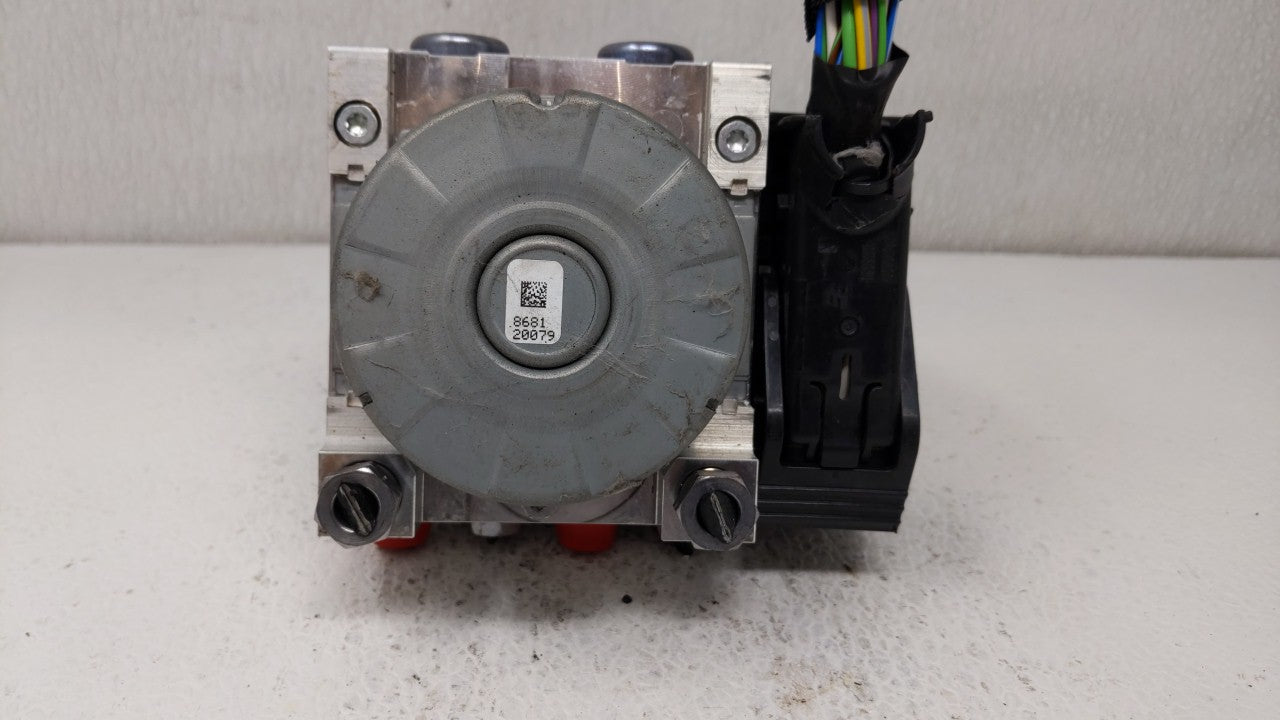 2017-2018 Lincoln Mkc ABS Pump Control Module Replacement Fits Fits 2017 2018 OEM Used Auto Parts - Oemusedautoparts1.com