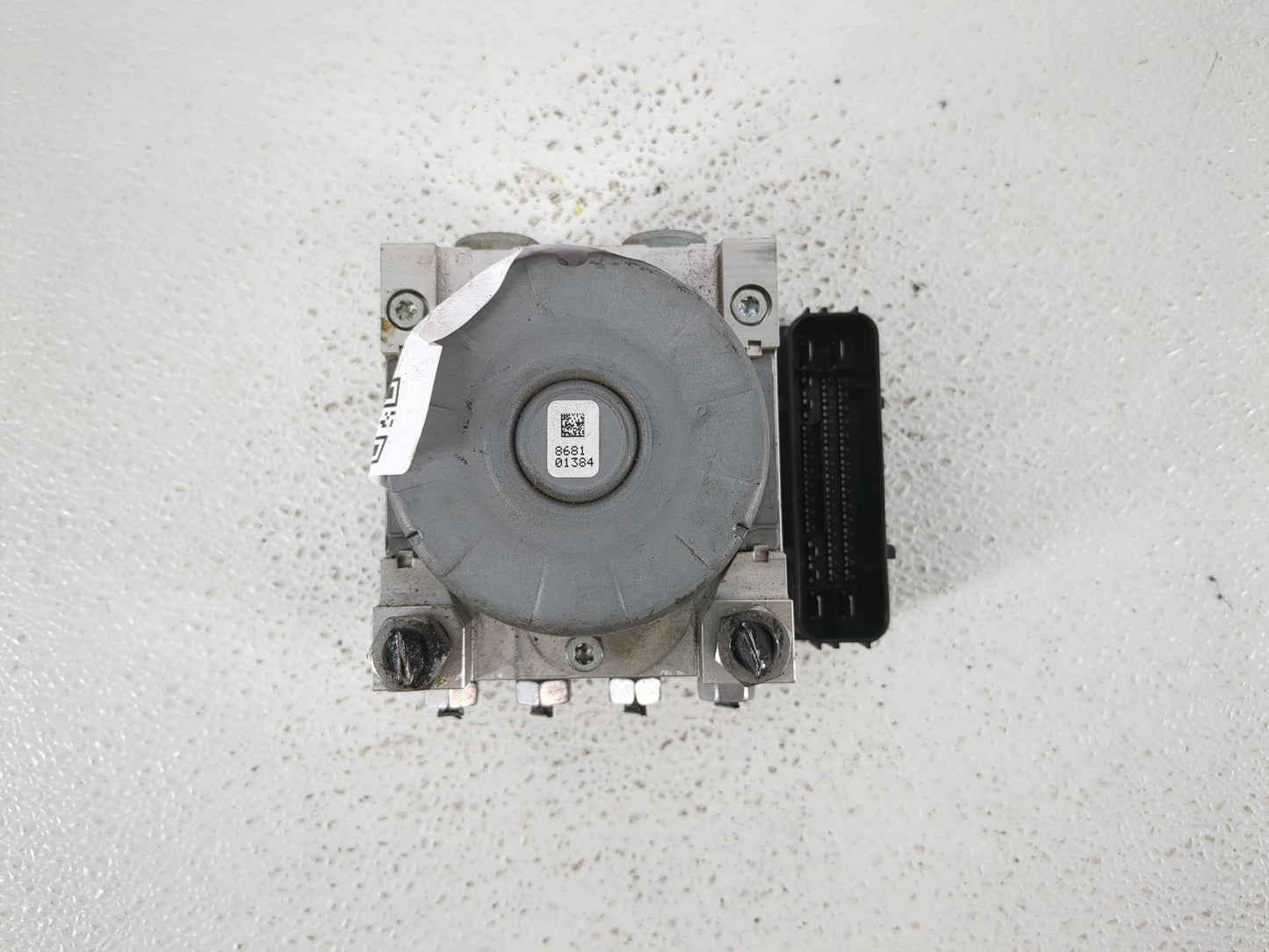 2017-2018 Lincoln Mkc ABS Pump Control Module Replacement P/N:GJ7C-2C405-AE Fits Fits 2017 2018 OEM Used Auto Parts - Oemuse