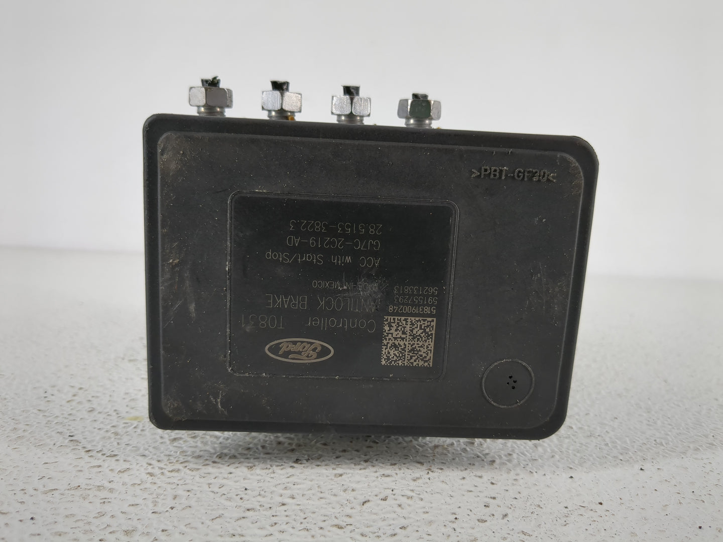 2017-2018 Lincoln Mkc ABS Pump Control Module Replacement P/N:GJ7C-2C405-AE Fits Fits 2017 2018 OEM Used Auto Parts - Oemuse