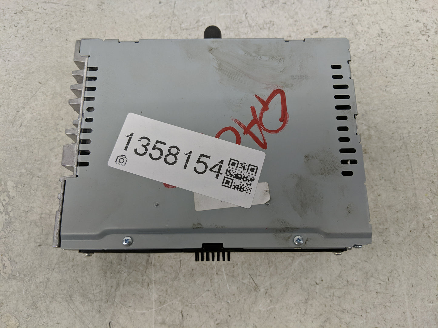 2017-2019 Lincoln Mkc Radio AM FM Cd Player Receiver Replacement P/N:GJ7T-19C107-DE Fits Fits 2017 2018 2019 OEM Used Auto P