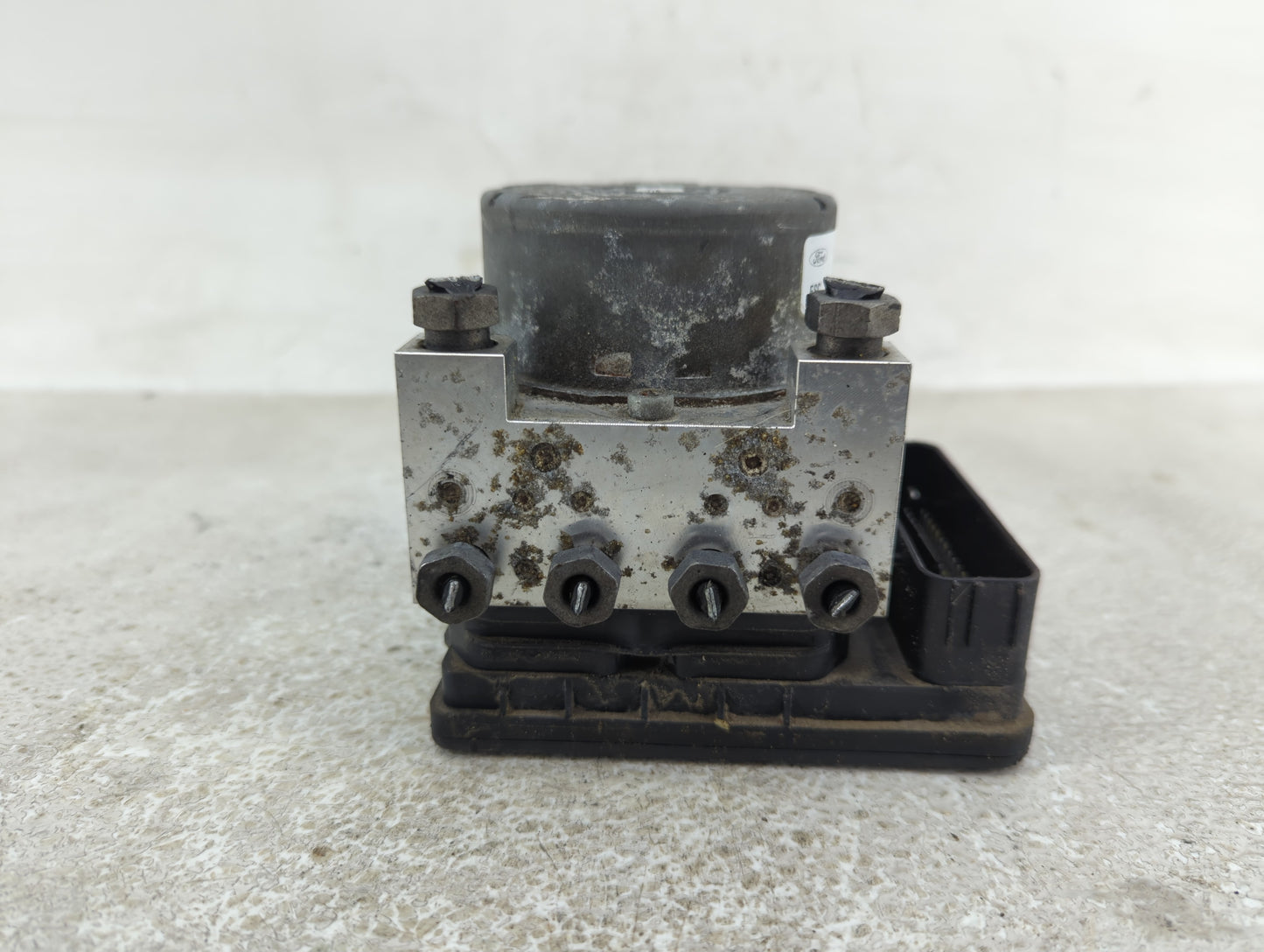 2017-2018 Lincoln Mkc ABS Pump Control Module Replacement P/N:GJ7C-2C405-AE Fits Fits 2017 2018 OEM Used Auto Parts - Oemuse