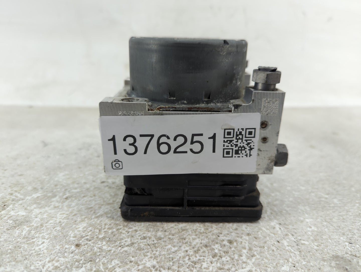 2017-2018 Lincoln Mkc ABS Pump Control Module Replacement P/N:GJ7C-2C405-AE Fits Fits 2017 2018 OEM Used Auto Parts - Oemuse