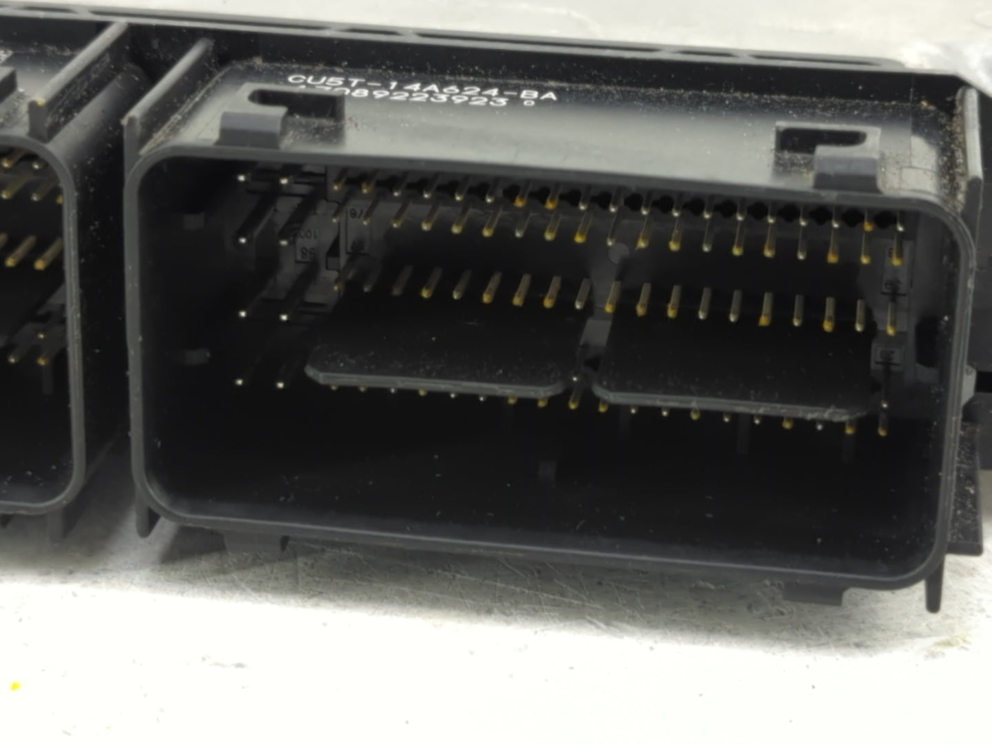 2017-2019 Lincoln Mkc PCM Engine Control Computer ECU ECM PCU OEM P/N:CU5T-14A624-BA Fits Fits 2017 2018 2019 2020 OEM Used 