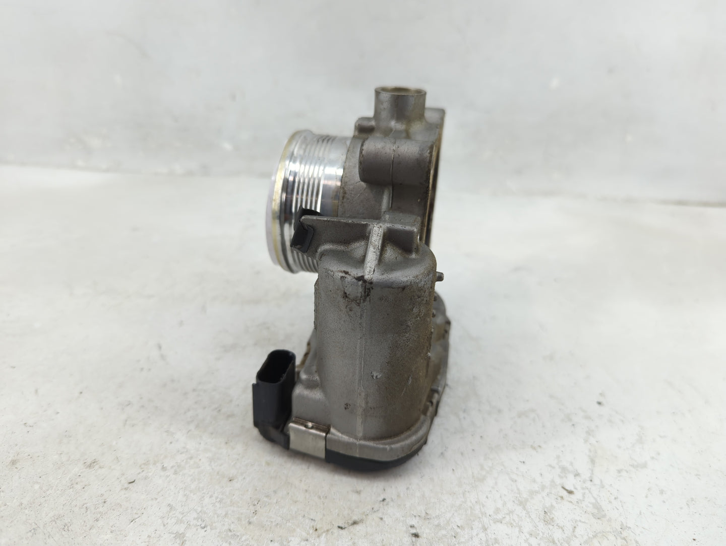 2015-2019 Lincoln Mkc Throttle Body P/N:DS7E-9F991-BB Fits Fits 2014 2015 2016 2017 2018 2019 2020 2021 2022 OEM Used Auto P