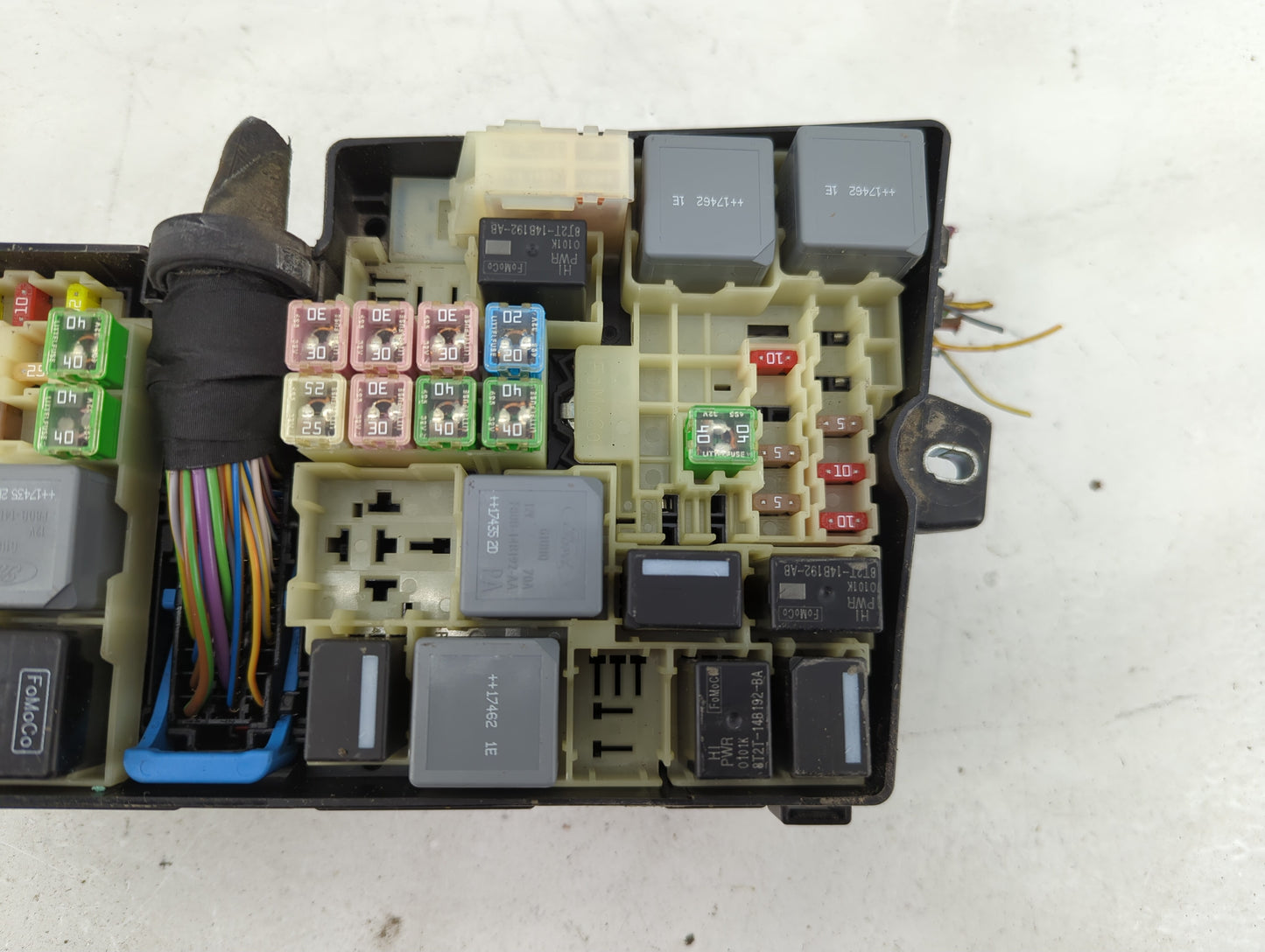 2018-2019 Lincoln Mkc Fusebox Fuse Box Panel Relay Module P/N:GJ7T-14A076-BA 19648 000 001, 21090 000 001 Fits Fits 2018 201