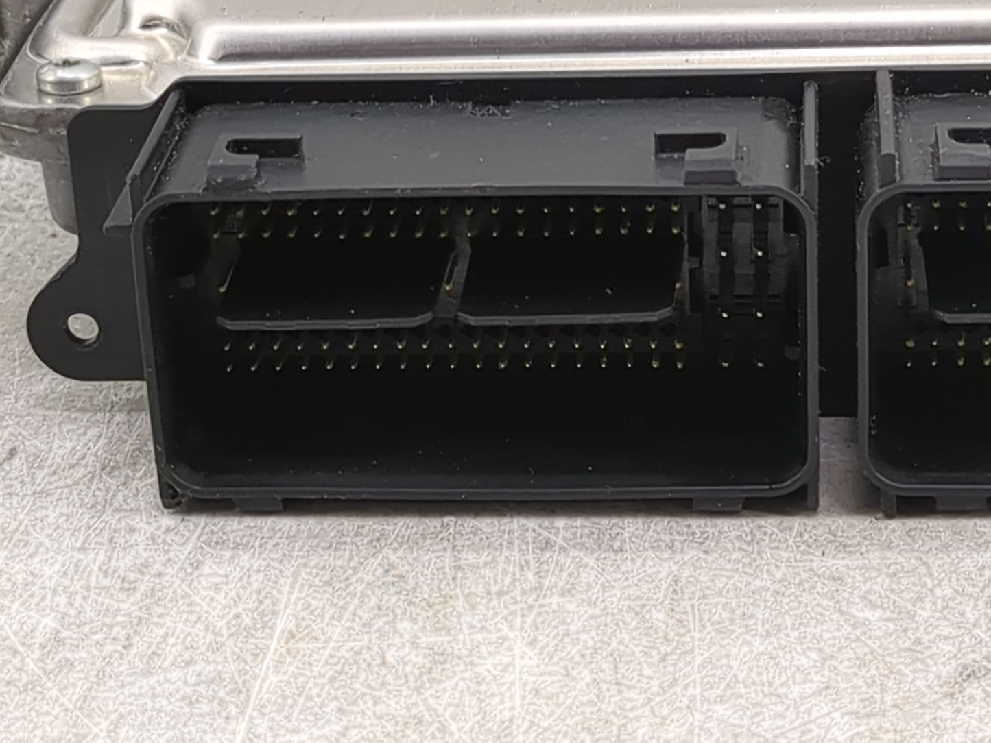 2018 Lincoln Mkc PCM Engine Control Computer ECU ECM PCU OEM P/N:HJ7A-12A650-DA HS7A-12B684-JA Fits Fits 2015 2016 2017 2019