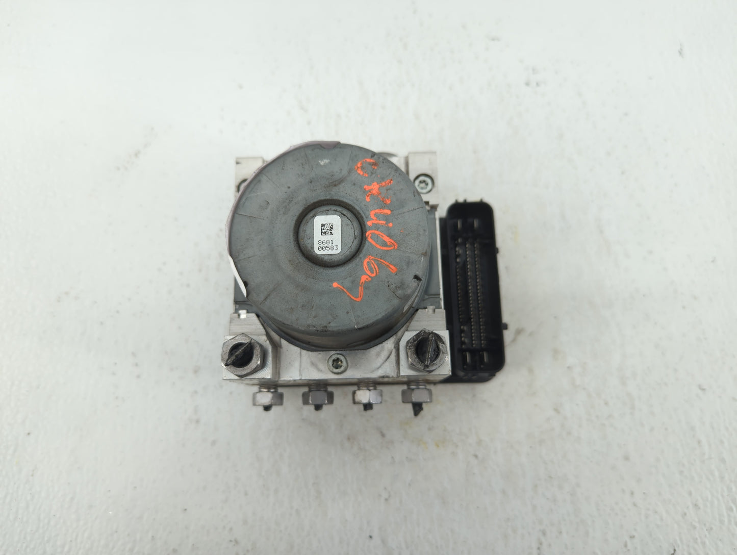 2017-2018 Lincoln Mkc ABS Pump Control Module Replacement P/N:GJ7C-2C405-AE Fits Fits 2017 2018 OEM Used Auto Parts - Oemuse
