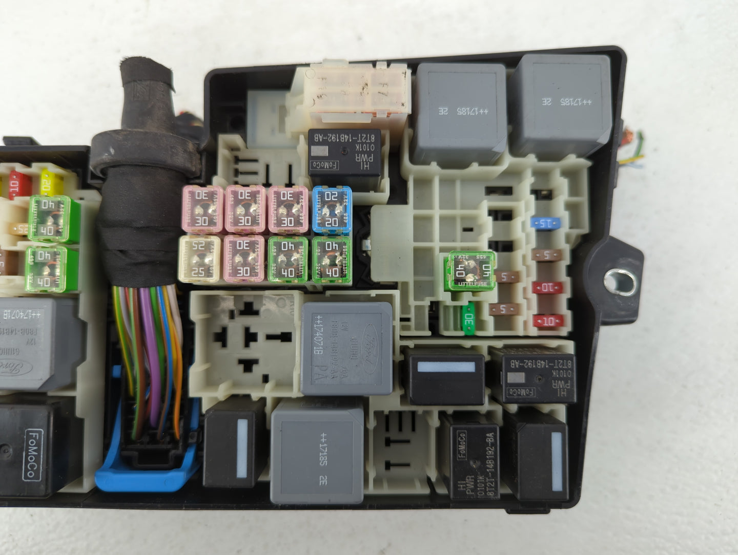 2018-2019 Lincoln Mkc Fusebox Fuse Box Panel Relay Module P/N:AV6T-14A067-AD Fits Fits 2018 2019 OEM Used Auto Parts - Oemus