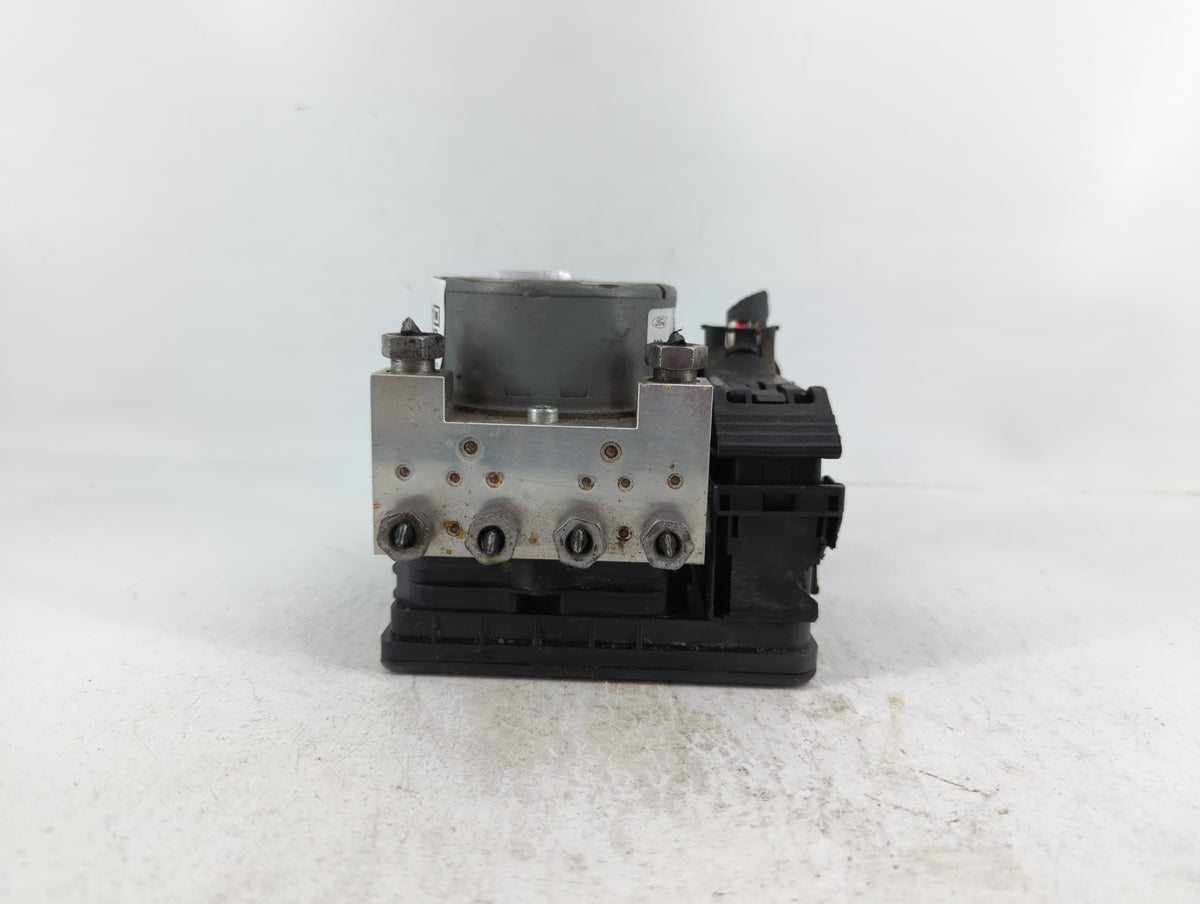 2017-2018 Lincoln Mkc Anti-Lock Brake ABS Pump Module Actuator OEM P/N:GJ7C-2C405-AE Fits Fits 2017 2018 OEM Used Auto Parts