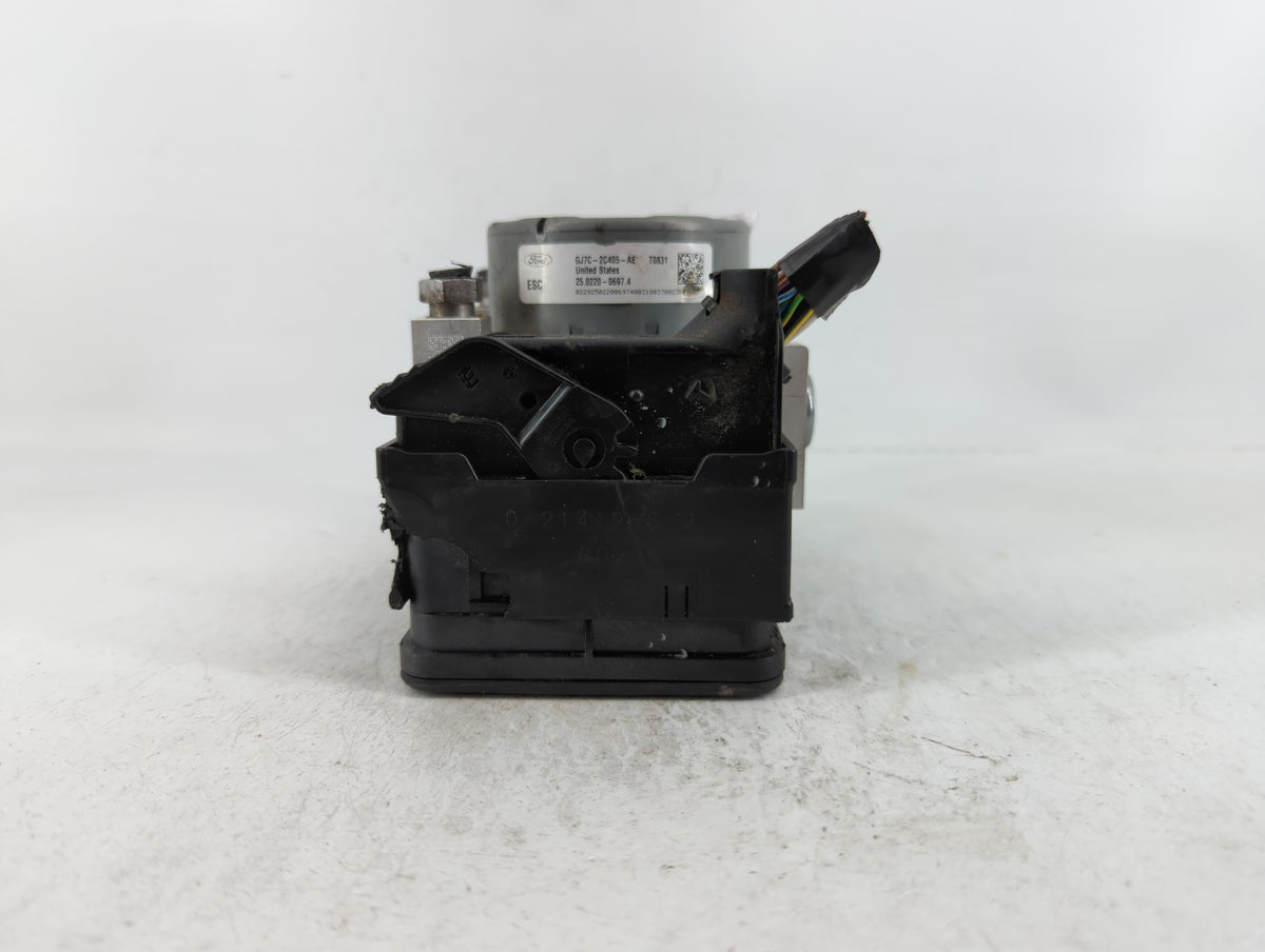 2017-2018 Lincoln Mkc Anti-Lock Brake ABS Pump Module Actuator OEM P/N:GJ7C-2C405-AE Fits Fits 2017 2018 OEM Used Auto Parts