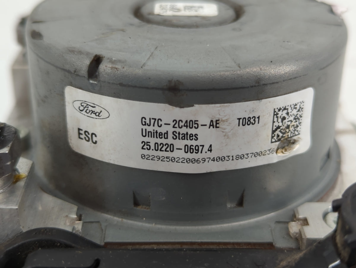 2017-2018 Lincoln Mkc Anti-Lock Brake ABS Pump Module Actuator OEM P/N:GJ7C-2C405-AE Fits Fits 2017 2018 OEM Used Auto Parts