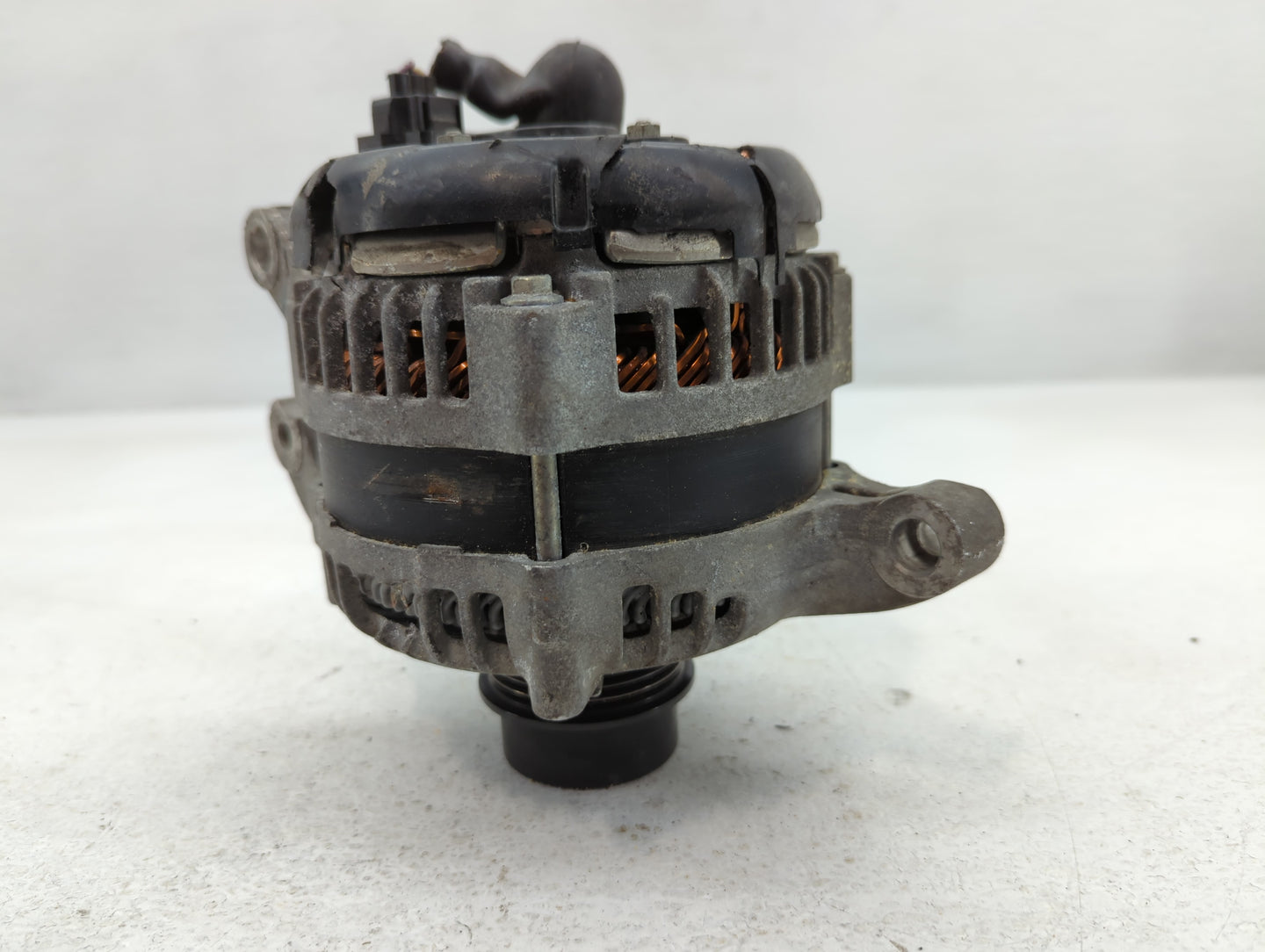 2015-2019 Lincoln Mkc Alternator Replacement Generator Charging Assembly Engine OEM P/N:G2GT-10300-AA Fits OEM Used Auto Par