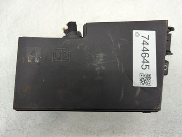 2018-2019 Lincoln Mkc Fusebox Fuse Box Panel Relay Module P/N:GJ7T-14A076-BA 19648 000 001, 21090 000 0001 Fits Fits 2018 20