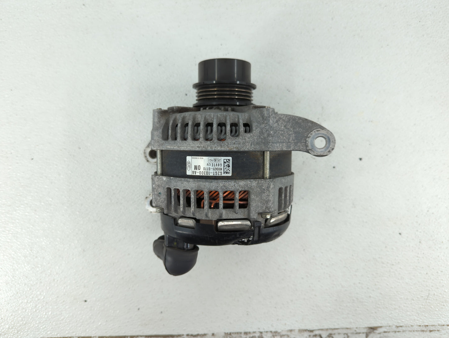 2018 Lincoln Mks Alternator Replacement Generator Charging Assembly Engine OEM P/N:G2GT-10300-JA EJ7T-10300-AA Fits OEM Used