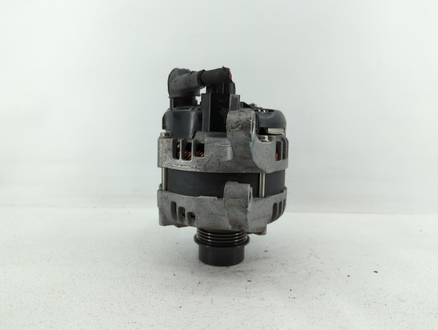 2018 Lincoln Mks Alternator Replacement Generator Charging Assembly Engine OEM P/N:G2GT-10300-JA EJ7T-10300-AA Fits OEM Used