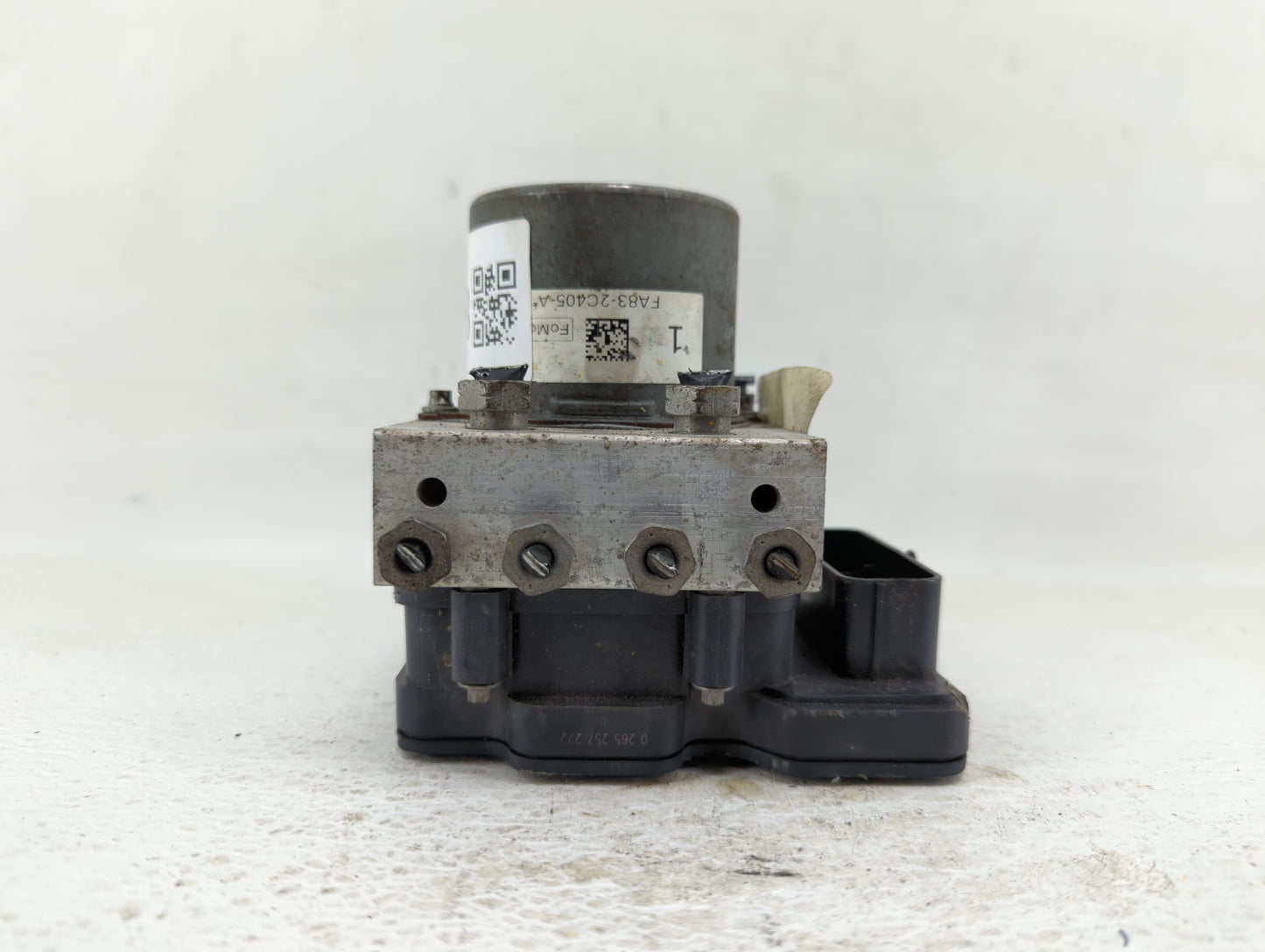 2014-2015 Lincoln Mkt ABS Pump Control Module Replacement P/N:FA83-2C405-A DA83-2C405-BA Fits Fits 2014 2015 2016 2017 2018 