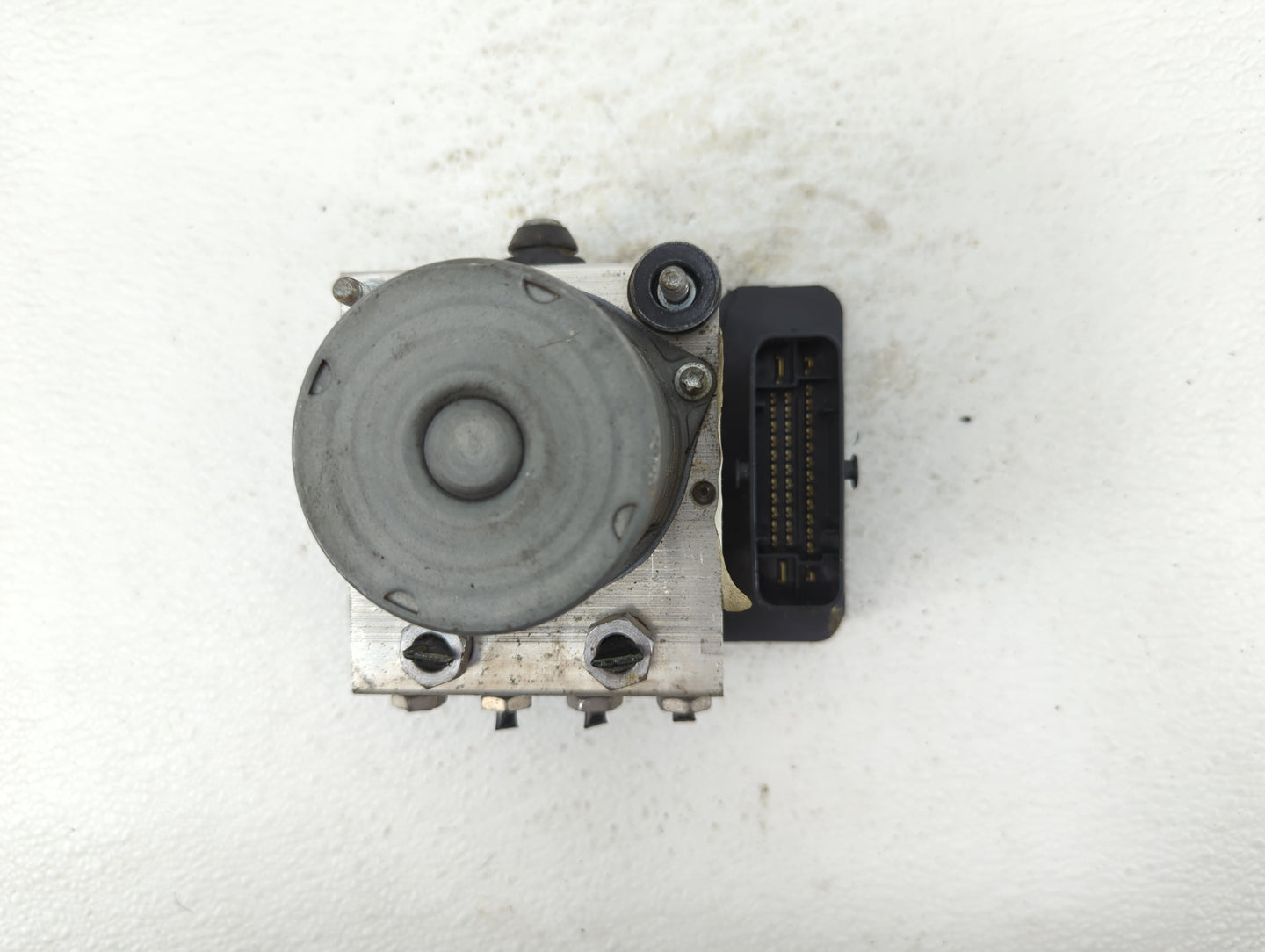2014-2015 Lincoln Mkt ABS Pump Control Module Replacement P/N:FA83-2C405-A DA83-2C405-BA Fits Fits 2014 2015 2016 2017 2018 