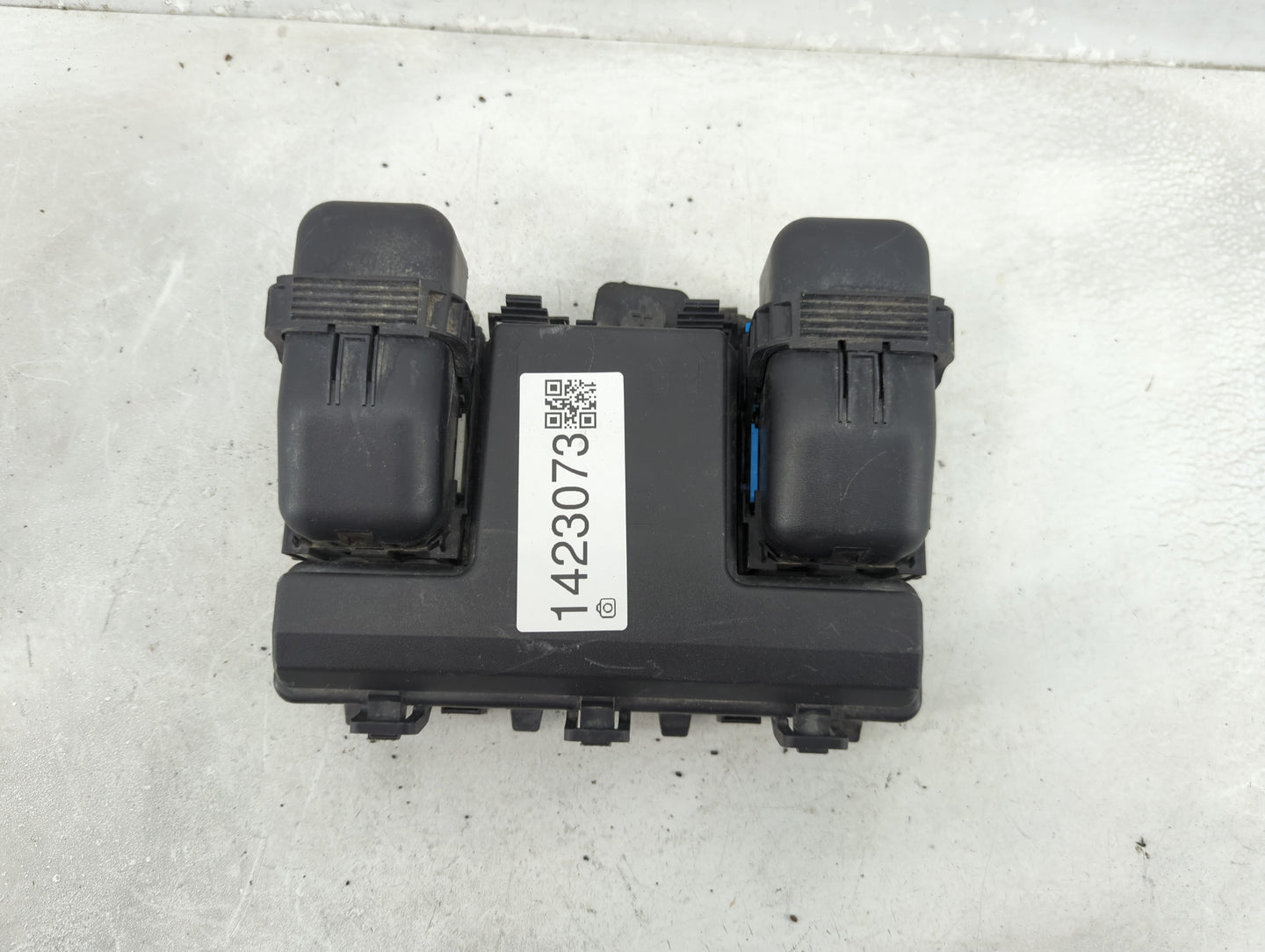 2018 Lincoln Mkx Fusebox Fuse Box Panel Relay Module P/N:G2GT14A075AA Fits OEM Used Auto Parts - Oemusedautoparts1.com