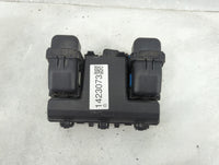 2018 Lincoln Mkx Fusebox Fuse Box Panel Relay Module P/N:G2GT14A075AA Fits OEM Used Auto Parts - Oemusedautoparts1.com