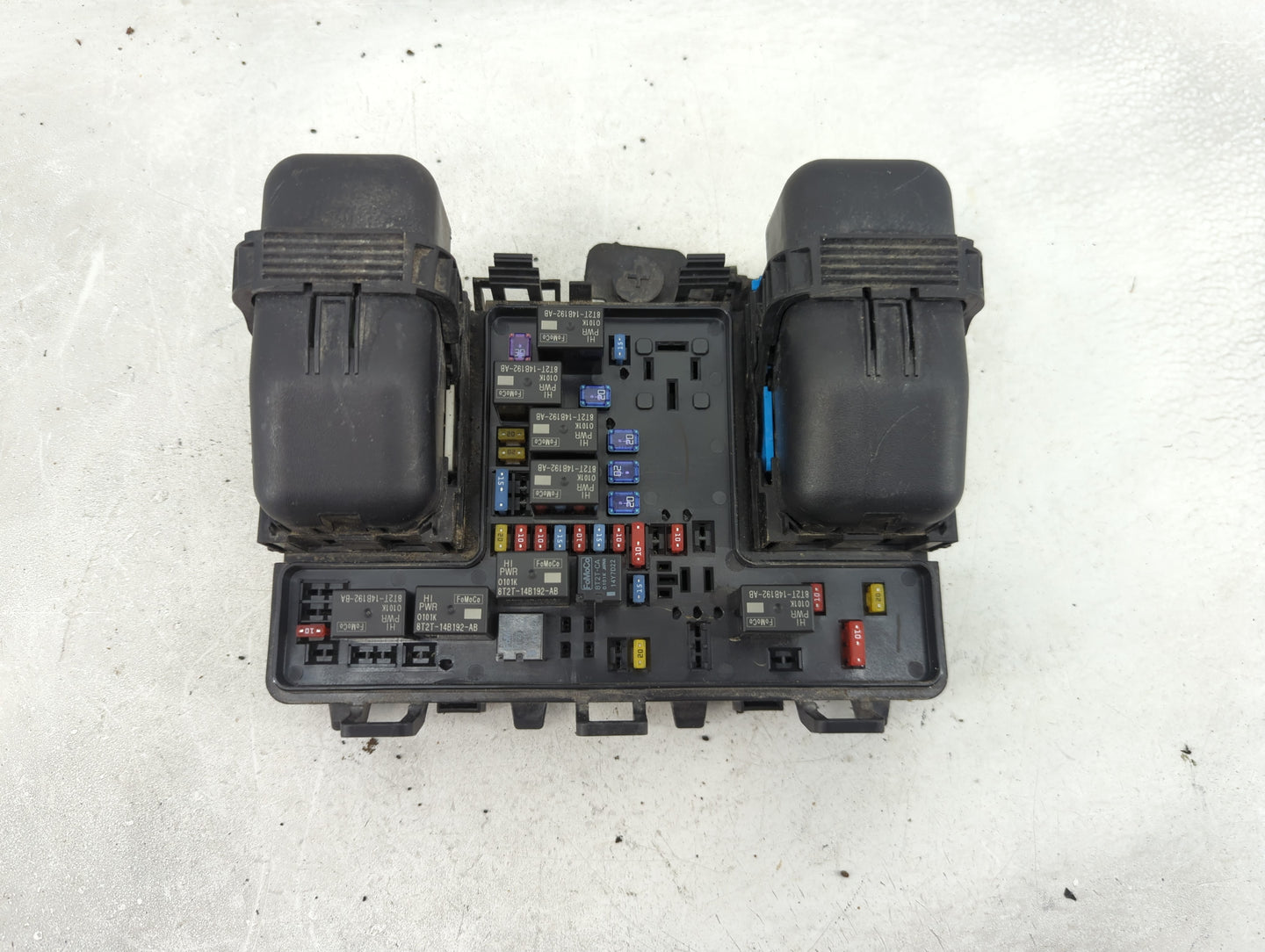 2018 Lincoln Mkx Fusebox Fuse Box Panel Relay Module P/N:G2GT14A075AA Fits OEM Used Auto Parts - Oemusedautoparts1.com