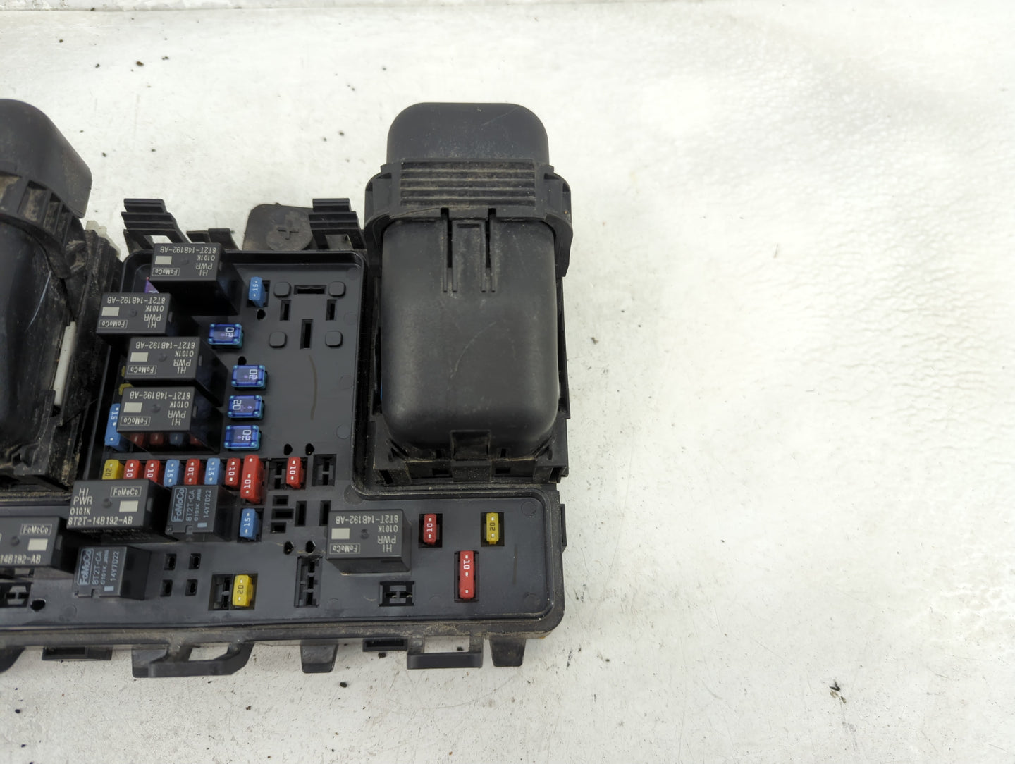 2018 Lincoln Mkx Fusebox Fuse Box Panel Relay Module P/N:G2GT14A075AA Fits OEM Used Auto Parts - Oemusedautoparts1.com