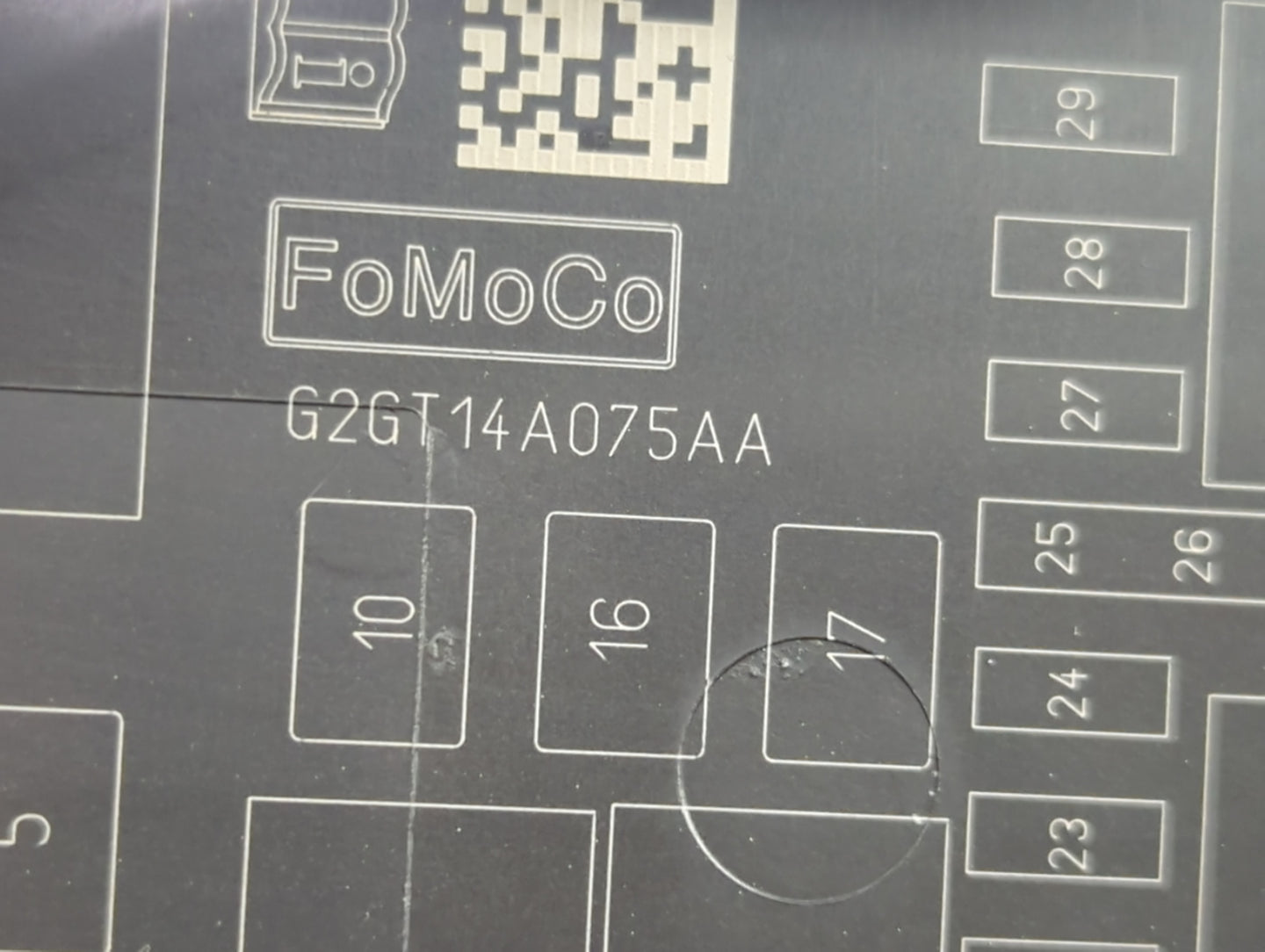 2018 Lincoln Mkx Fusebox Fuse Box Panel Relay Module P/N:G2GT14A075AA Fits OEM Used Auto Parts - Oemusedautoparts1.com