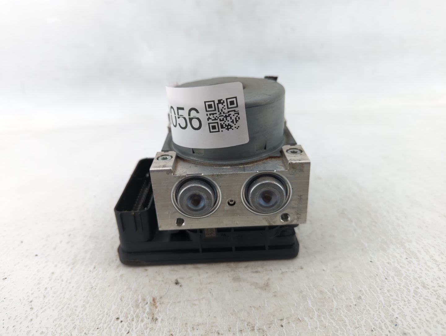 2016-2018 Lincoln Mkx ABS Pump Control Module Replacement P/N:F2GC-2C405-AK Fits Fits 2015 2016 2017 2018 OEM Used Auto Part