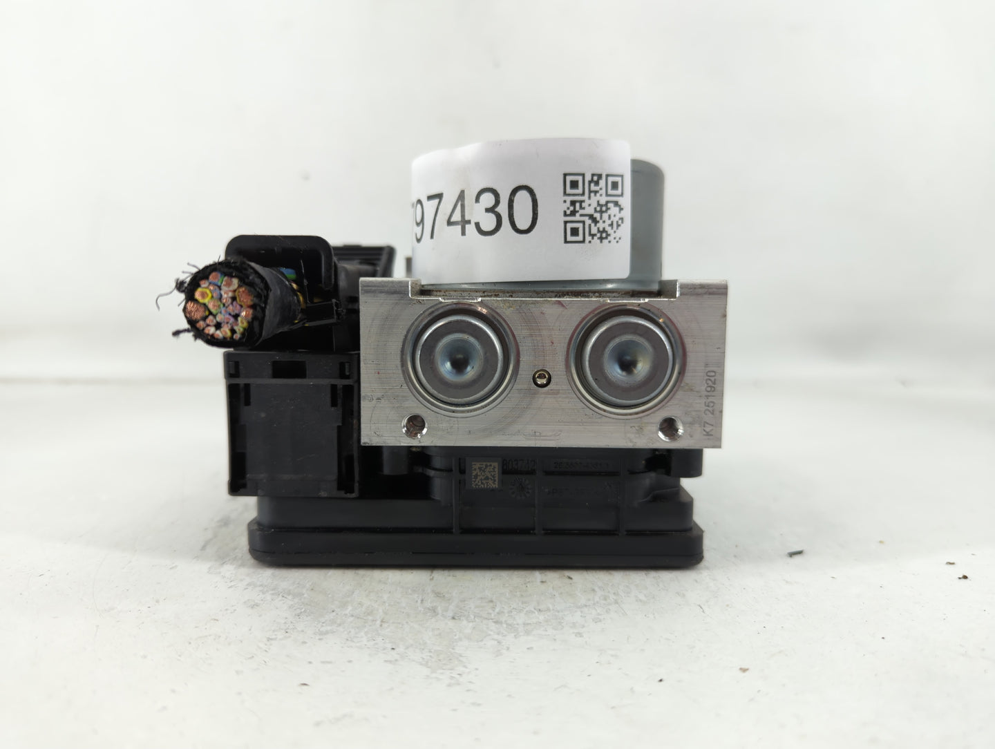 2016-2018 Lincoln Mkx ABS Pump Control Module Replacement P/N:F2GC-2C405-AK Fits Fits 2015 2016 2017 2018 OEM Used Auto Part