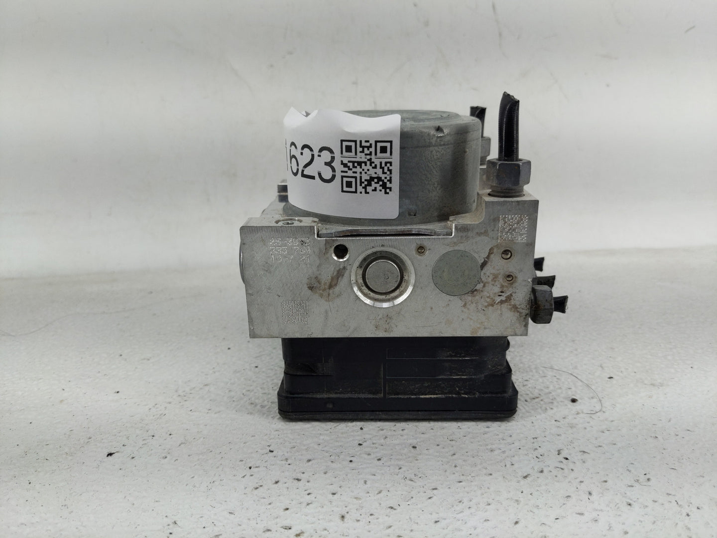 2017-2018 Lincoln Mkz ABS Pump Control Module Replacement P/N:HG9C-2B373-AH Fits Fits 2017 2018 OEM Used Auto Parts - Oemuse