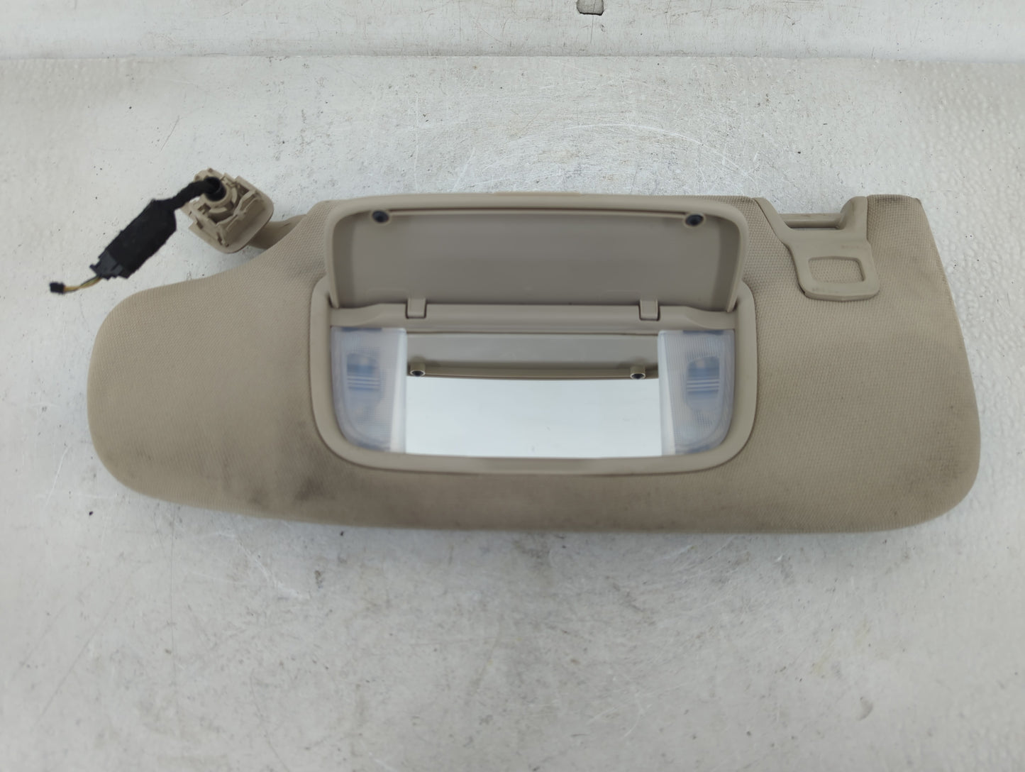 2018 Lincoln Mkz Sun Visor Shade Replacement Driver Left Mirror Fits OEM Used Auto Parts - Oemusedautoparts1.com