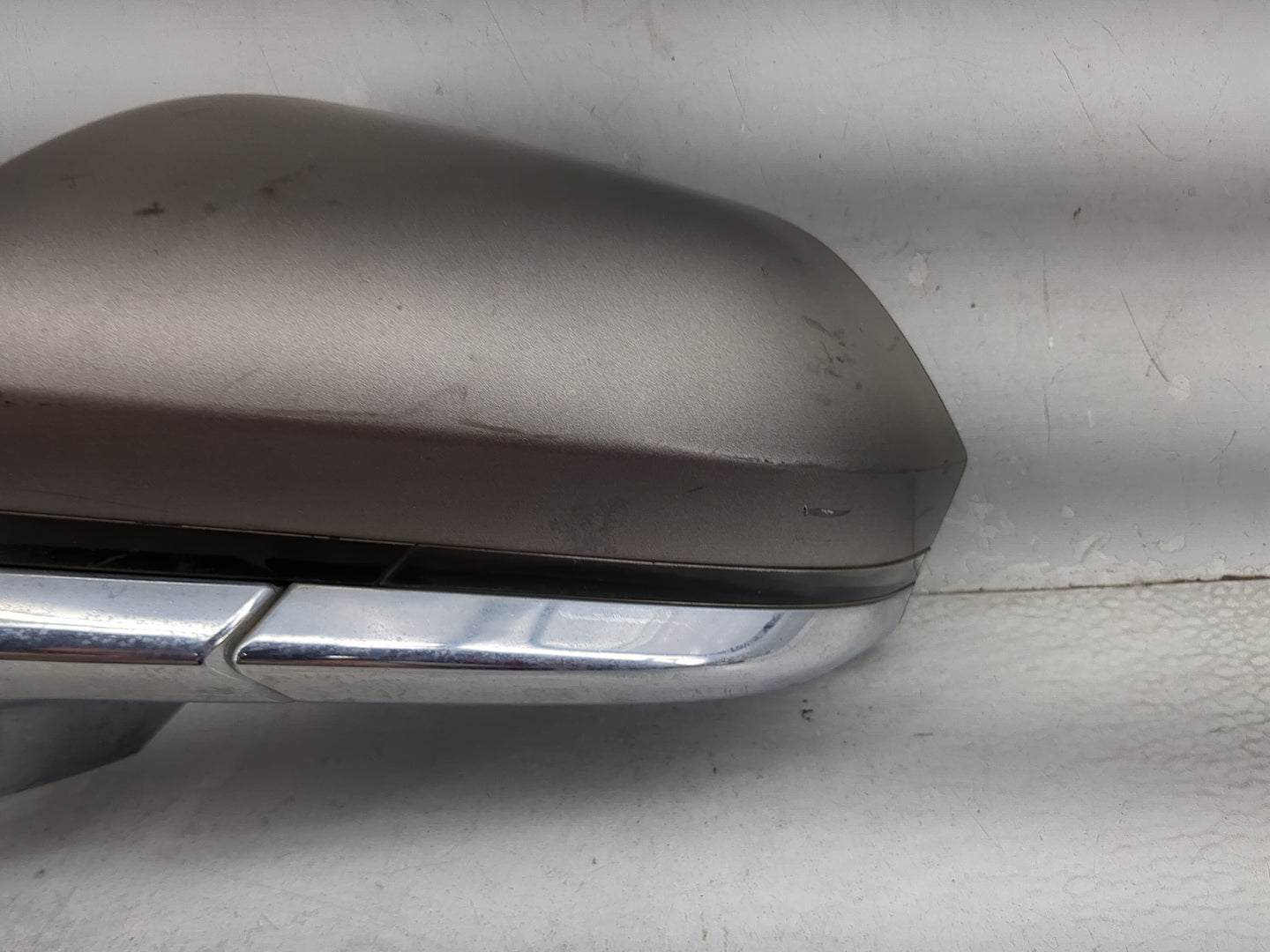2016-2018 Lincoln Mkz Driver Side View Mirror - Left Door Mirror OEM Used - Oemusedautoparts1.com
