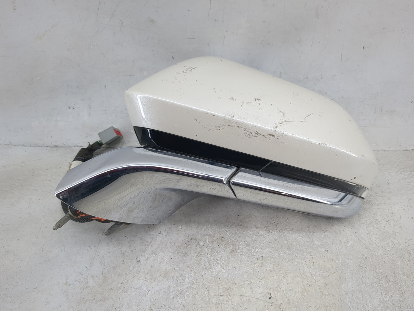 2017-2020 Lincoln Mkz Driver Side View Mirror - Left Door Mirror OEM Used - Oemusedautoparts1.com