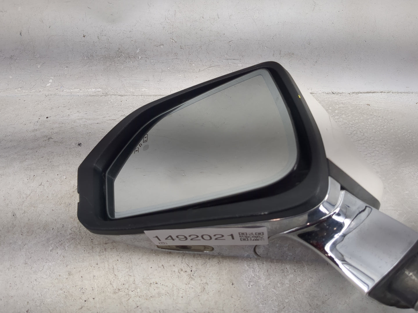 2017-2020 Lincoln Mkz Driver Side View Mirror - Left Door Mirror OEM Used - Oemusedautoparts1.com