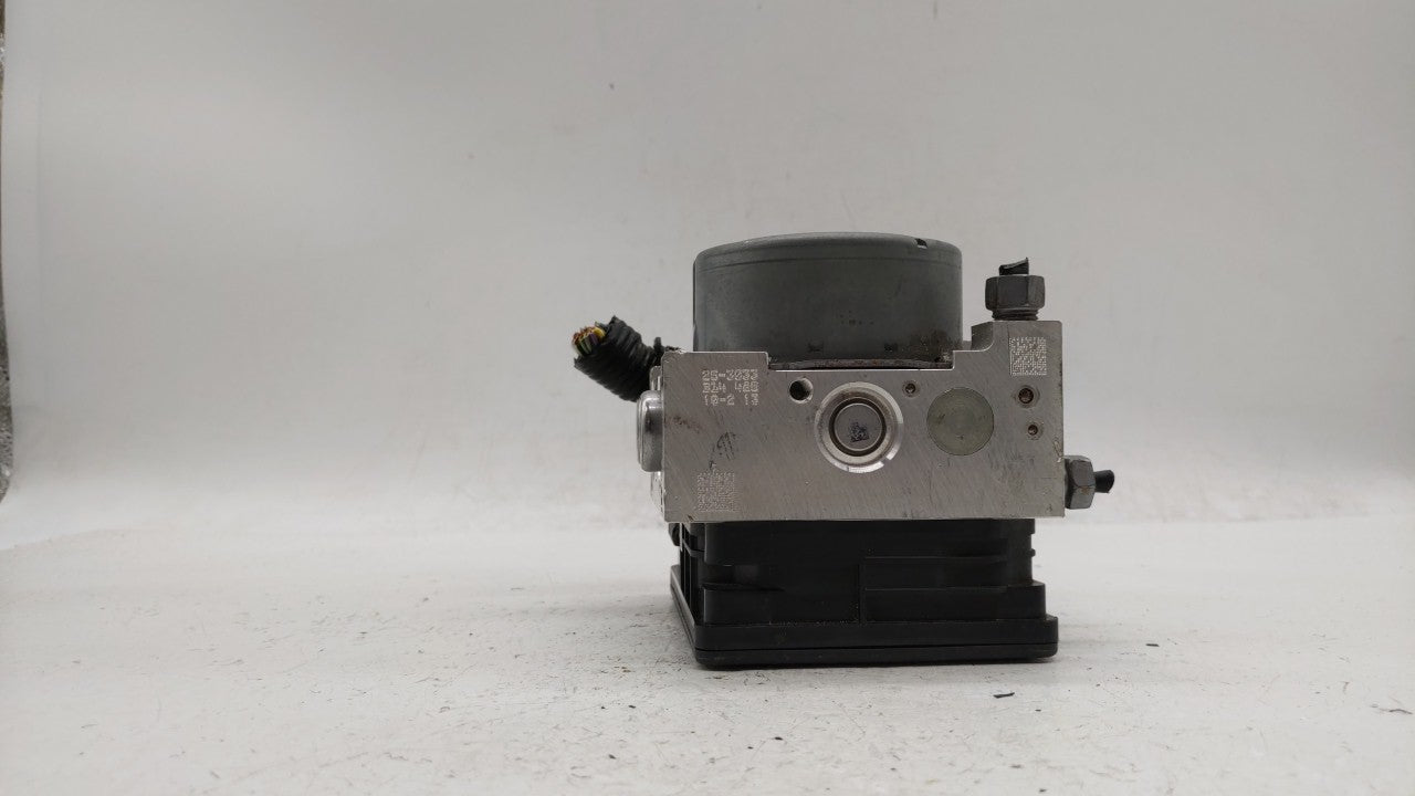 2017-2018 Lincoln Mkz ABS Pump Control Module Replacement P/N:HG9C-2B373-AH HG9C-2B373-CF, HG9C-2C219-MF Fits Fits 2017 2018