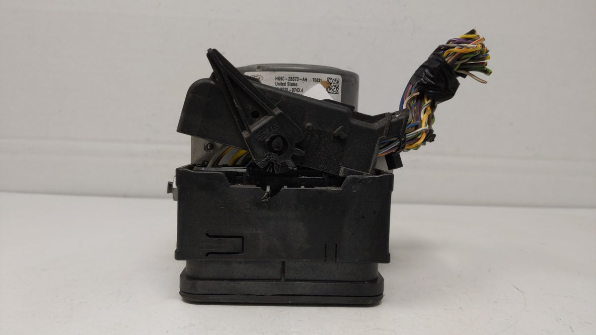2017-2018 Lincoln Mkz Anti-Lock Brake ABS Pump Module Actuator OEM P/N:HG9C-2B373-AH HG9C-2B373-CF Fits Fits 2017 2018 OEM U