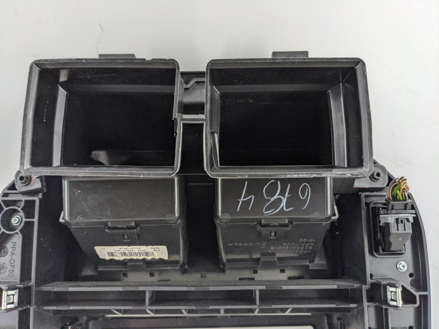 2018 Lincoln Mkz Climate Control Module Temperature AC/Heater Replacement P/N:HP5T-18D699-AM Fits OEM Used Auto Parts - Oemu