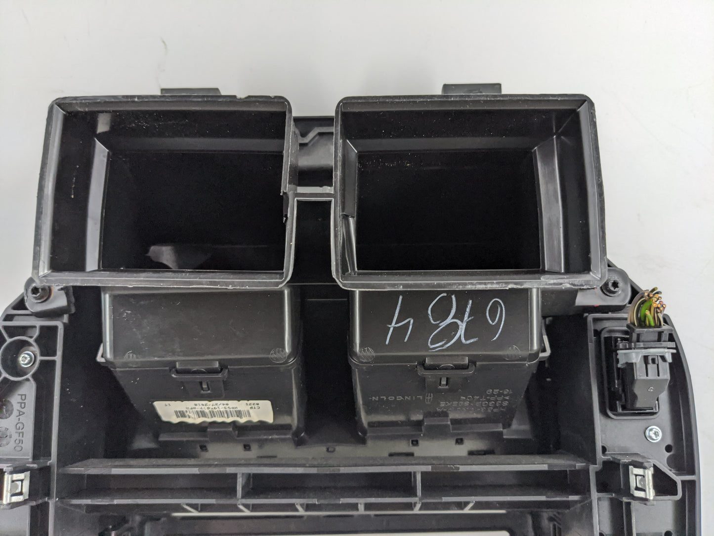 2018 Lincoln Mkz Climate Control Module Temperature AC/Heater Replacement P/N:HP5T-18D699-AM Fits OEM Used Auto Parts - Oemu