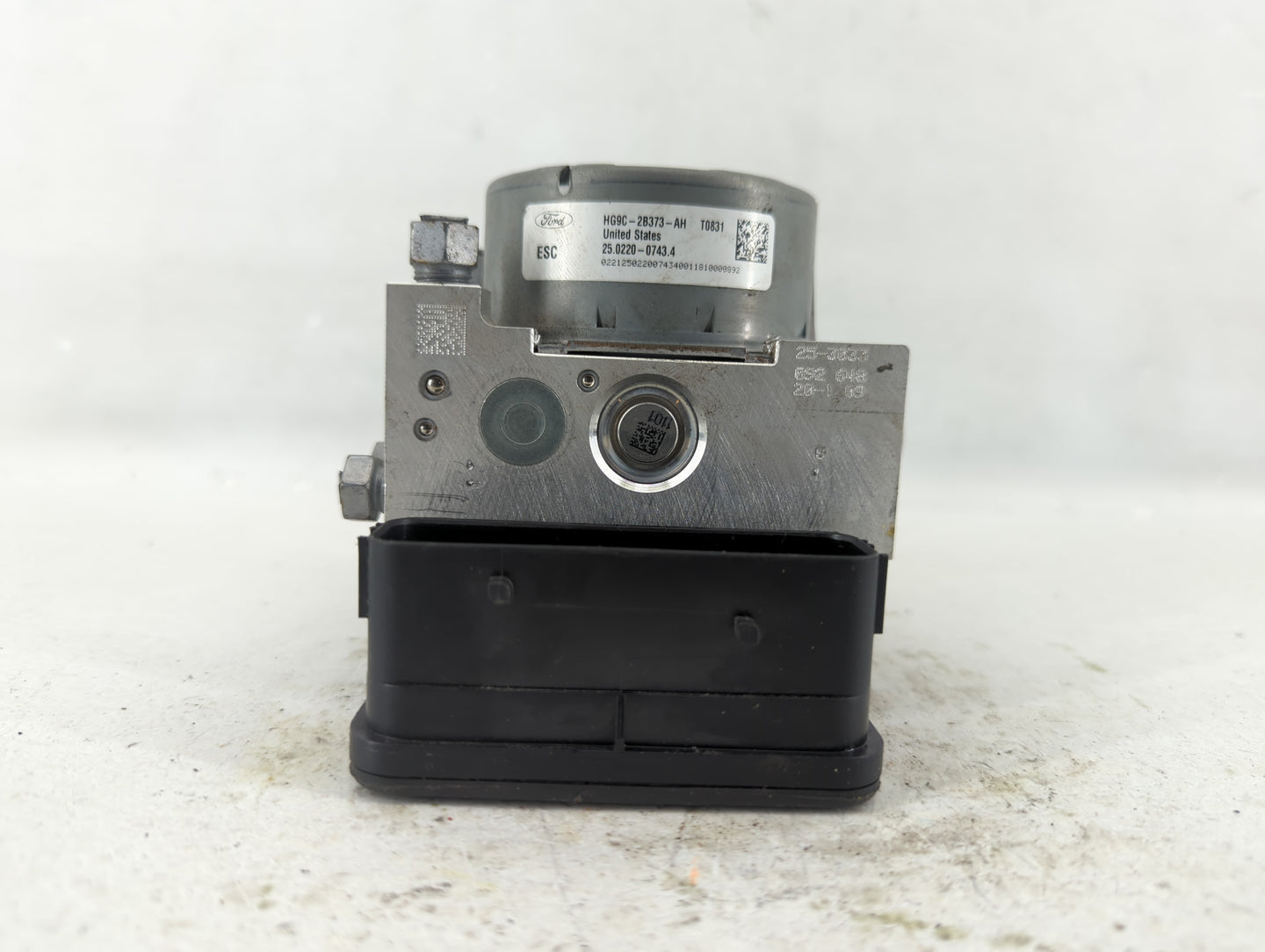 2017-2018 Lincoln Mkz ABS Pump Control Module Replacement P/N:HG9C-2B373-AH Fits Fits 2017 2018 OEM Used Auto Parts - Oemuse