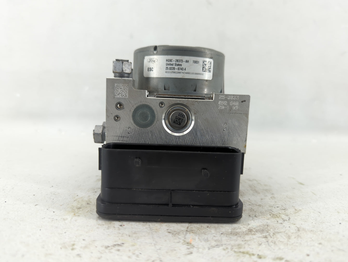 2017-2018 Lincoln Mkz ABS Pump Control Module Replacement P/N:HG9C-2B373-AH Fits Fits 2017 2018 OEM Used Auto Parts - Oemuse