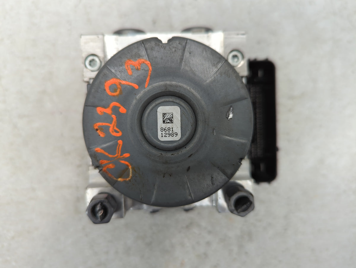 2017-2018 Lincoln Mkz Anti-Lock Brake ABS Pump Module Actuator OEM P/N:HG9C-2B373-AH Fits Fits 2017 2018 OEM Used Auto Parts