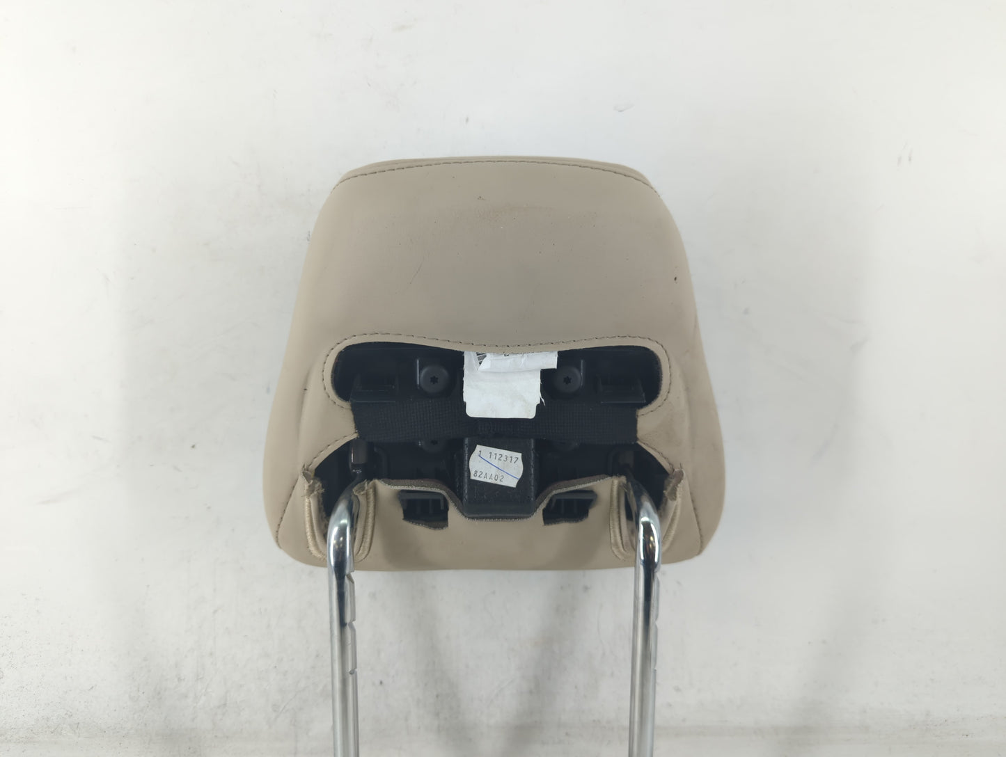 2017-2019 Lincoln Mkz Headrest Head Rest Rear Seat Light Tan - Oemusedautoparts1.com