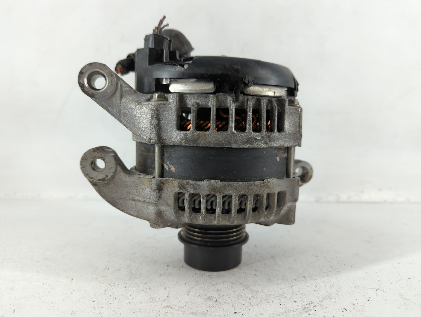 2013-2020 Lincoln Mkz Alternator Replacement Generator Charging Assembly Engine OEM P/N:G2GT-10300-AA Fits OEM Used Auto Par
