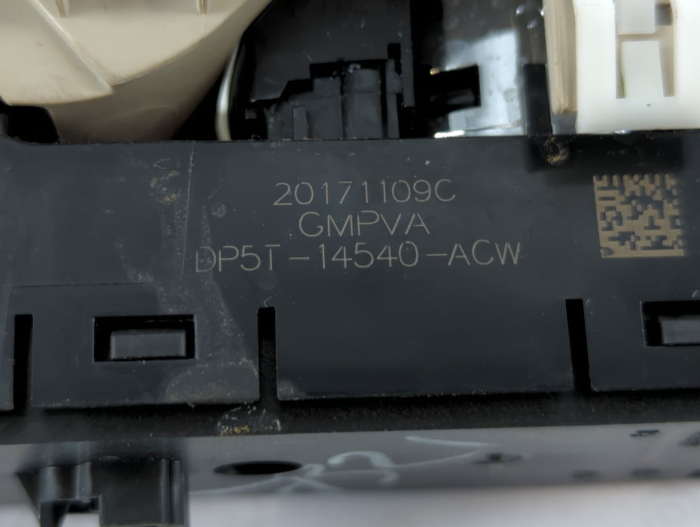 2017-2020 Lincoln Mkz Master Power Window Switch Replacement Driver Side Left P/N:DP5T-14540-ACW Fits Fits 2017 2018 2019 20