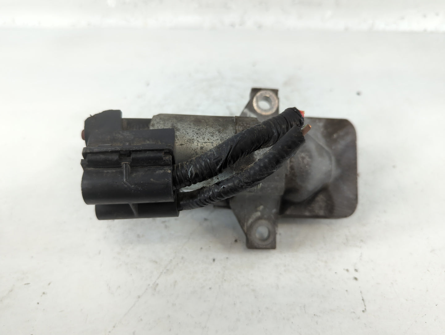 2013-2020 Lincoln Mkz Car Starter Motor Solenoid OEM P/N:FJ5T-11000-AA Fits Fits 2012 2013 2014 2015 2016 2017 2018 2019 202